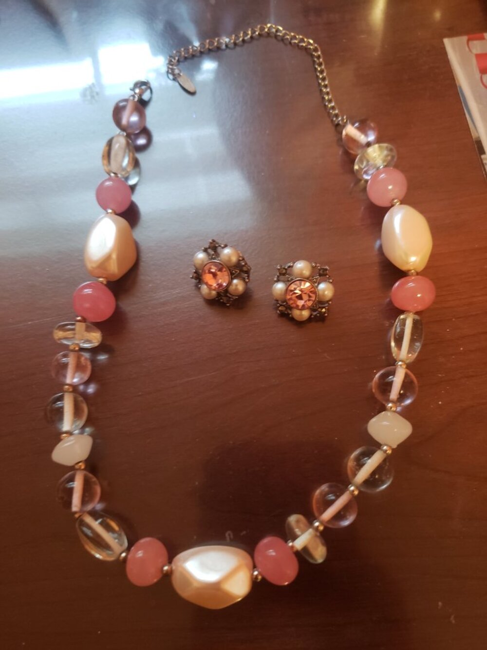 Vintage pastel pink,dark pink,clear faux pearl Necklace &Earrings.